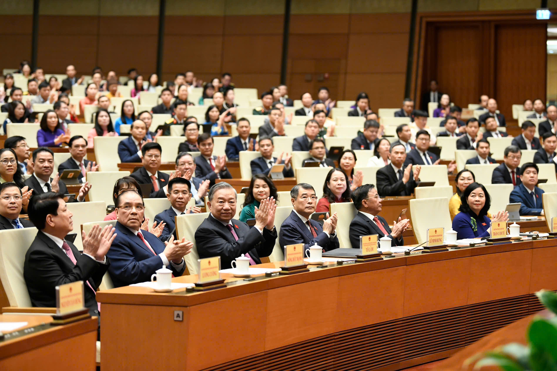 Kỳ họp thứ nhất, Quốc hội khóa XVI thành công tốt đẹp, hoàn thành toàn bộ chương trình đề ra